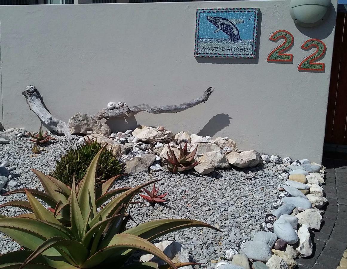 Wave Dancer Bed & Breakfast Gansbaai Dış mekan fotoğraf