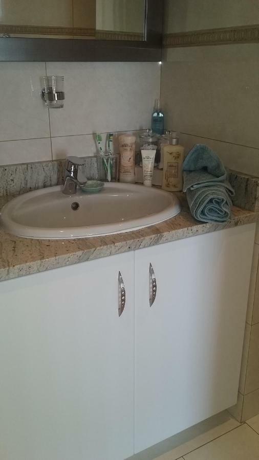 Wave Dancer Bed & Breakfast Gansbaai Dış mekan fotoğraf